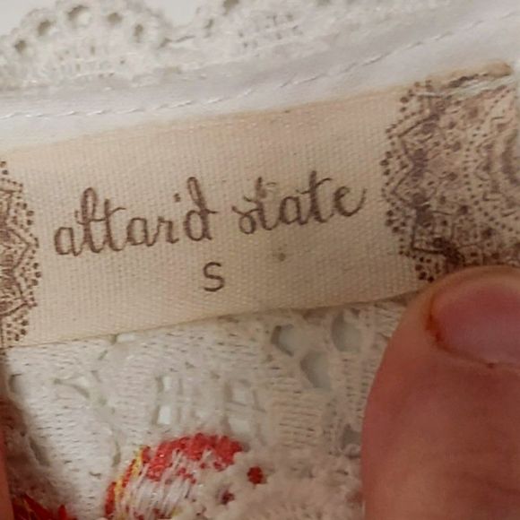 ALTAR'D STATE Beautiful Lace Overlay Embroidered Babydoll Dress Sz Small - Picture 3 of 6